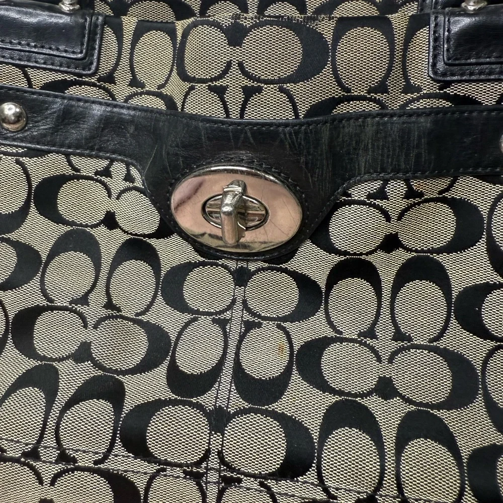 Coach vintage Black and gray Signature Tote Bag. Free gift with purchase